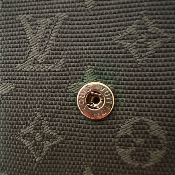 Louis Vuitton Olive Monogram wallet-EUC- - Picture 4 of 6